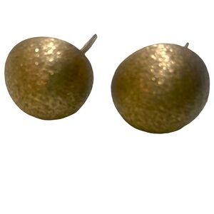 Vintage 70’s Bergere brushed champagne gold tone button clip on earrings